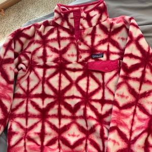 Women’s Patagonia pull over with pocket